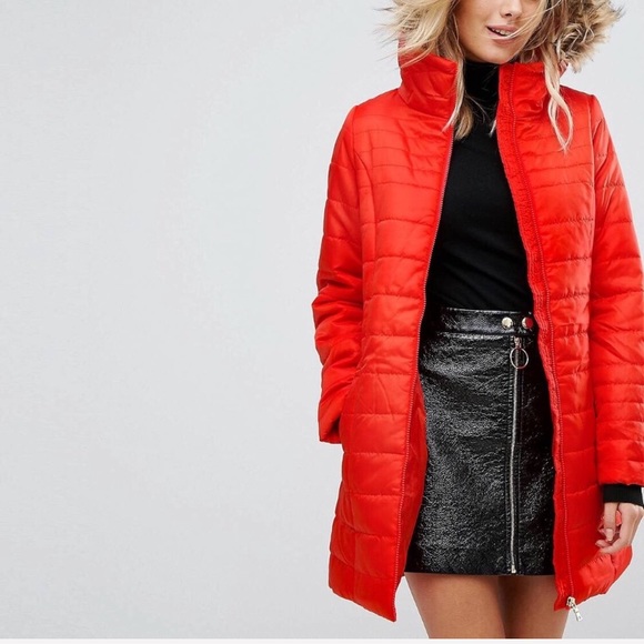 NWT red puffer jacket w/ faux fur hood and belt - Picture 3 of 8